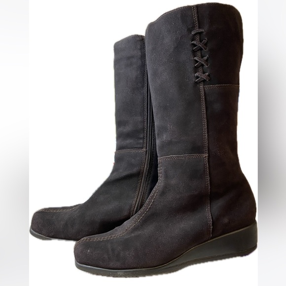 Hillard & Hanson Shoes - Hillard & Hanson suede Leather women's boots 8.5